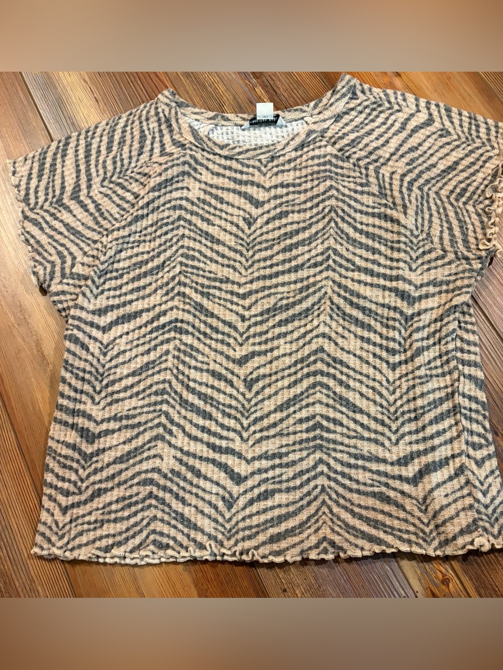 American Eagle Outfitters Beige and Gray Zebra-Print Short Sleeve Top